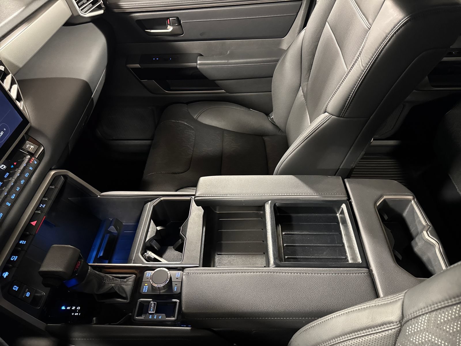 Used 2024 Toyota Tundra Limited w/ TRD Off-Road Package AWD/4WD image 24