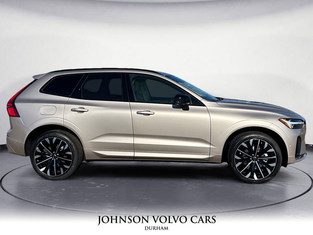 New 2026 Volvo XC60 B5 Ultra w/ Protection Package Premier image 2