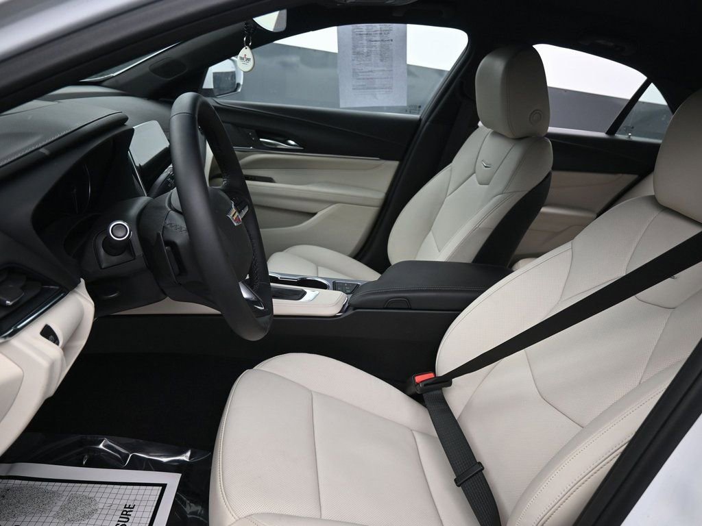 Used 2025 Cadillac CT4 Premium Luxury image 26