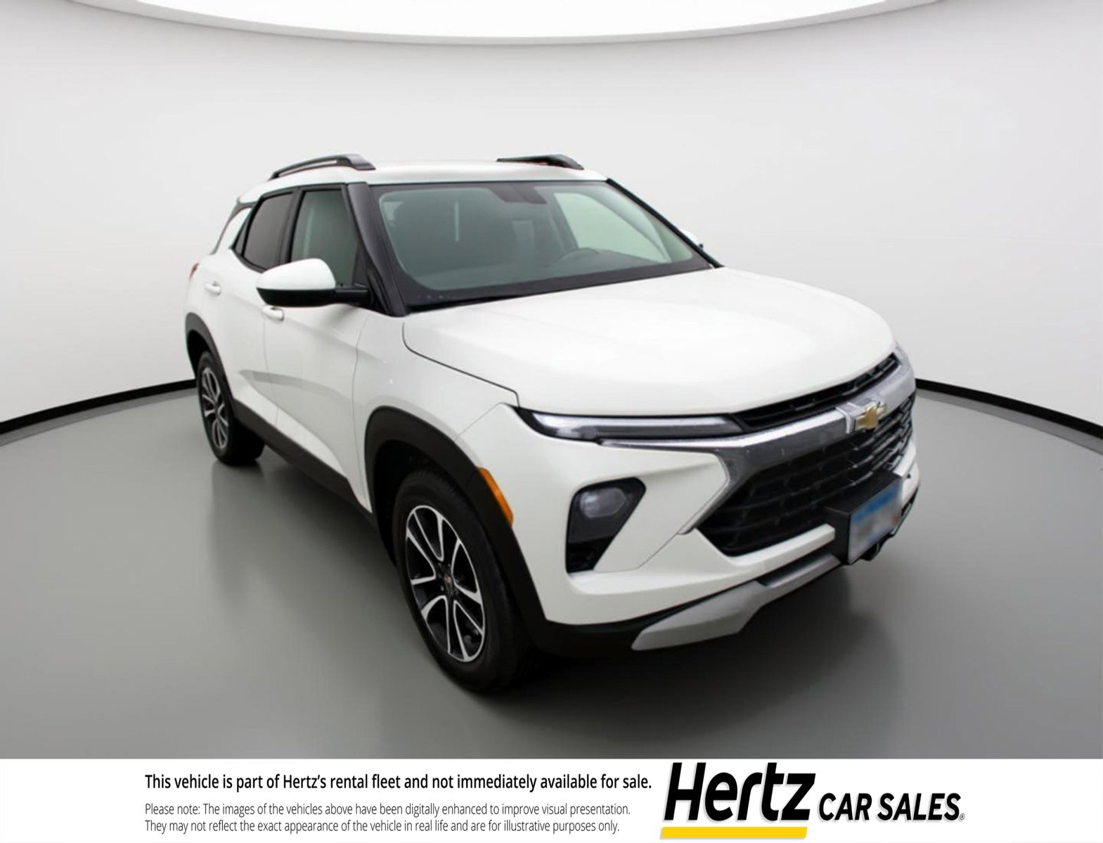 Used 2025 Chevrolet TrailBlazer LT FWD image 1