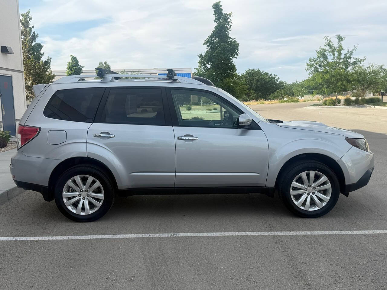 Used 2013 Subaru Forester 2.5XT Touring w/ Popular Pkg 2 AWD/4WD image 16