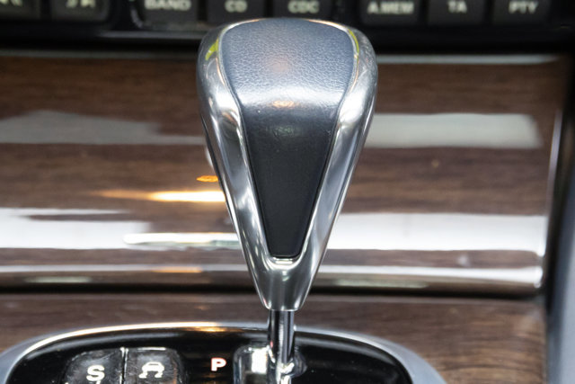 Used 2009 Jaguar XJ Vanden Plas Super V8 Portfolio image 92