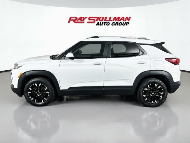 Used 2022 Chevrolet TrailBlazer LT w/ Convenience Package AWD/4WD image 4