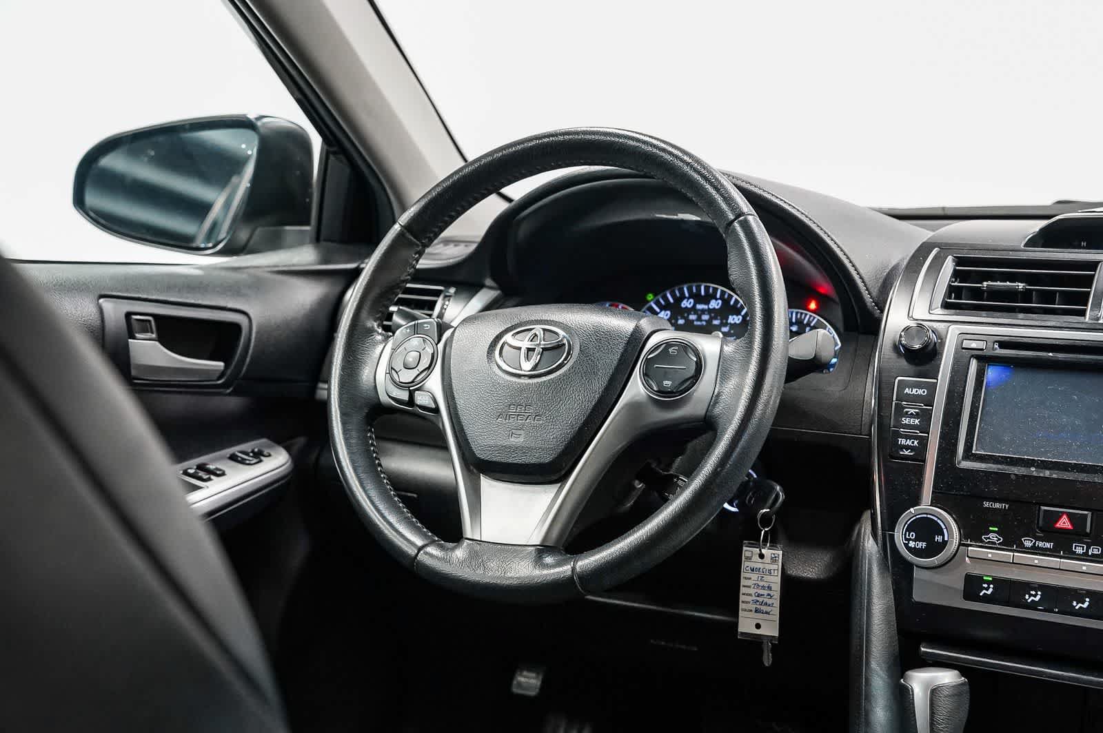 Used 2012 Toyota Camry SE FWD image 15