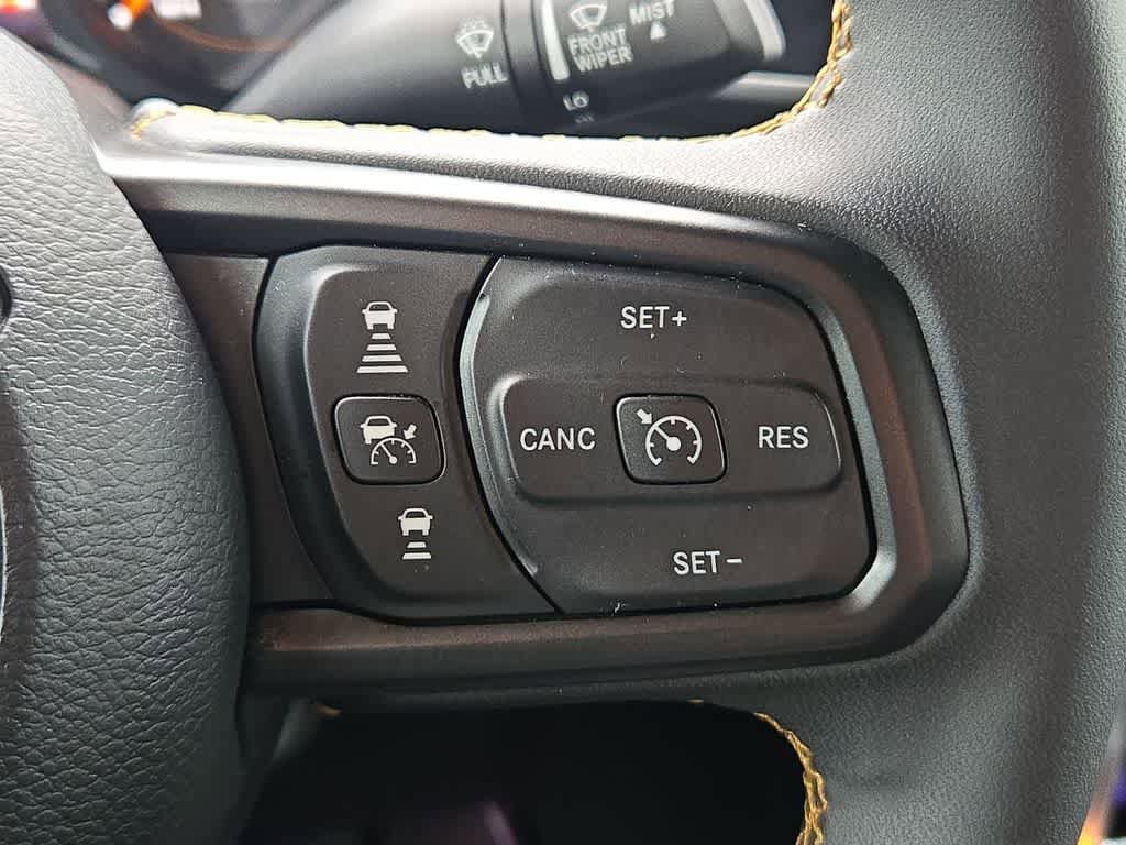 Used 2024 Jeep Gladiator Sport AWD/4WD image 25