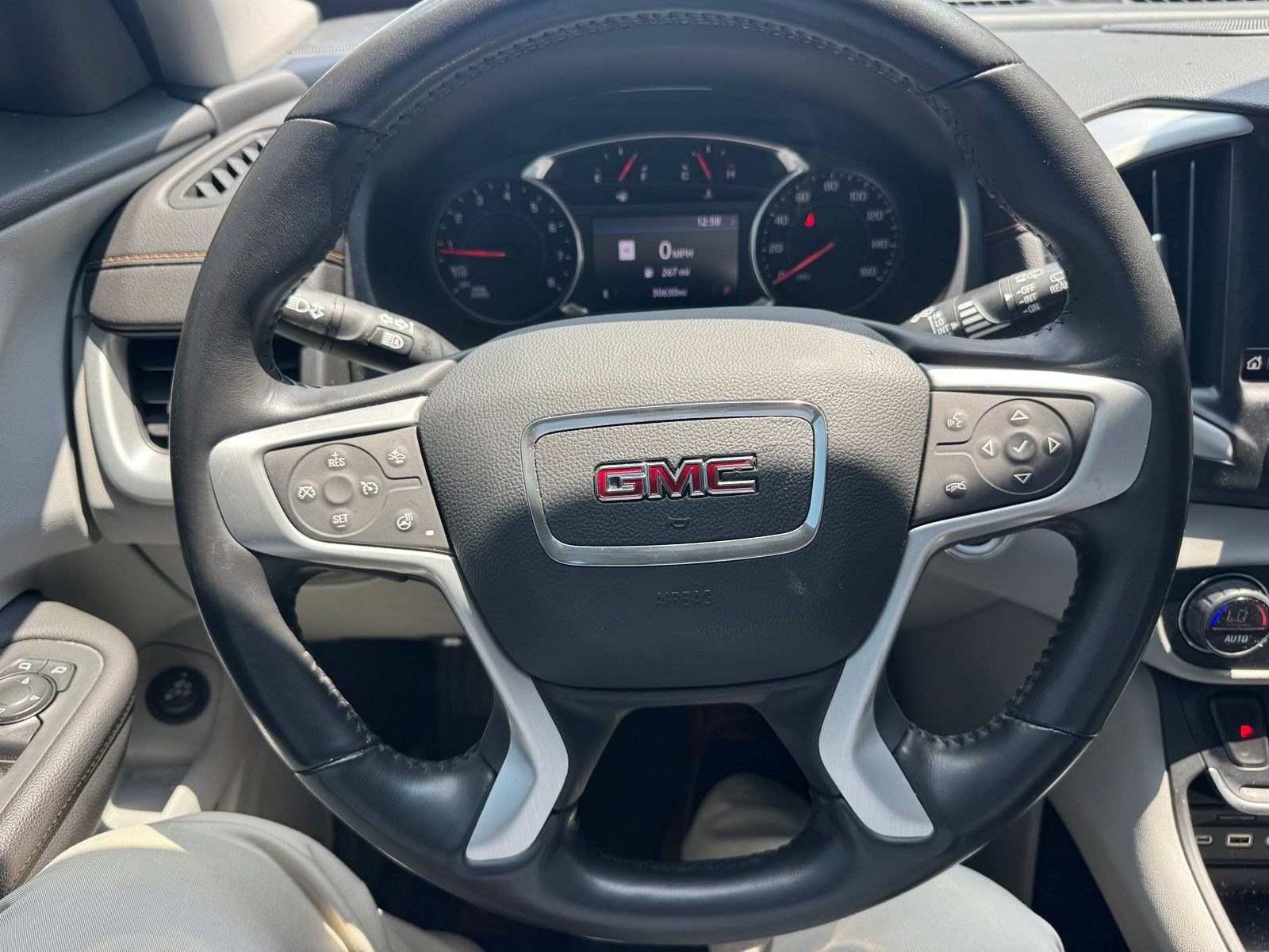 Certified 2021 GMC Terrain SLT w/ Infotainment Package II FWD image 17