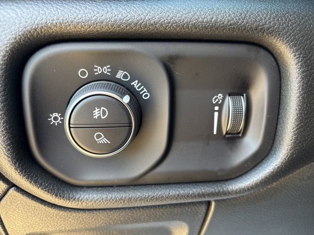 New 2026 RAM 1500 Classic Warlock image 22