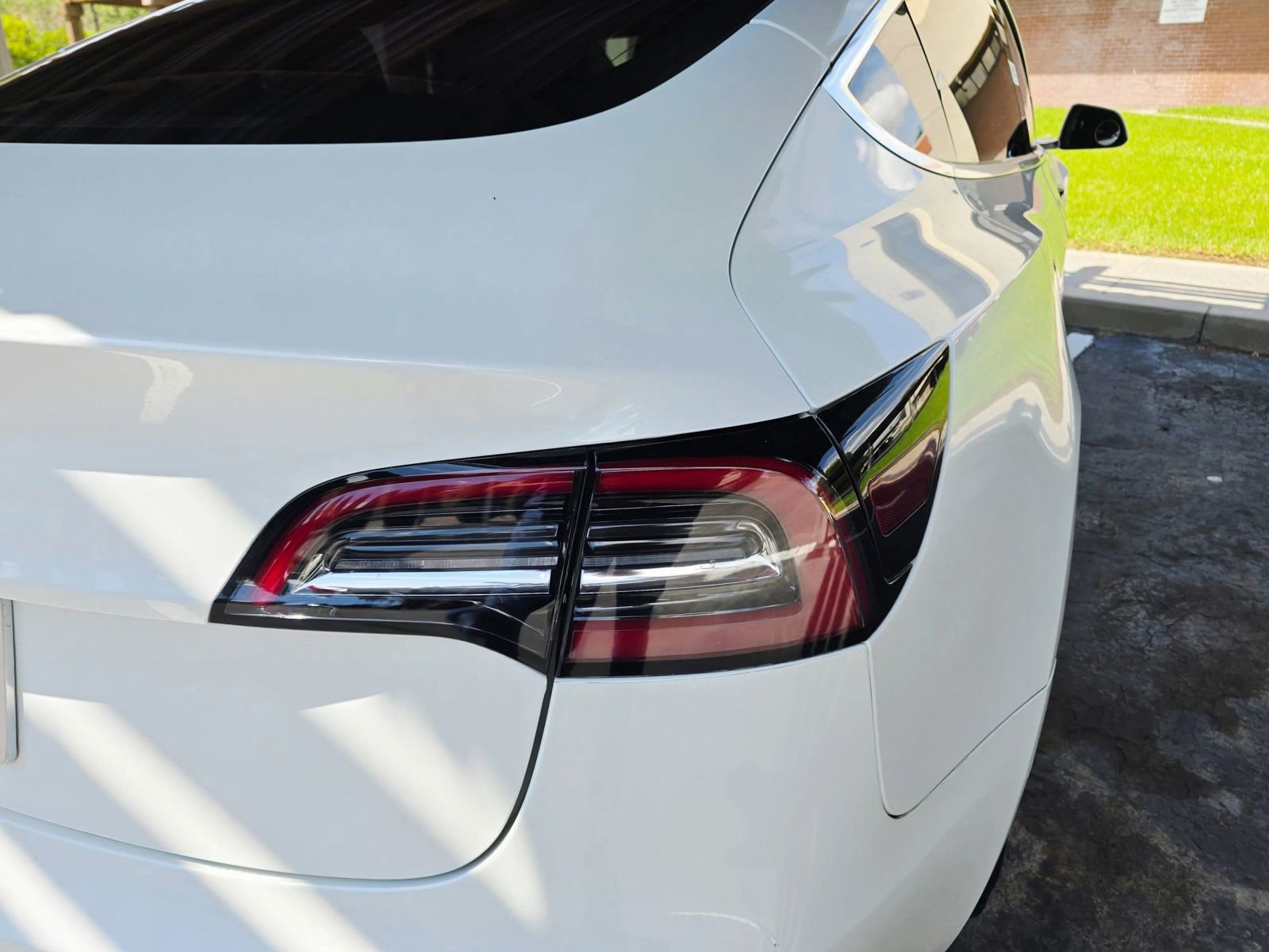 Used 2017 Tesla Model 3 Long Range RWD image 40