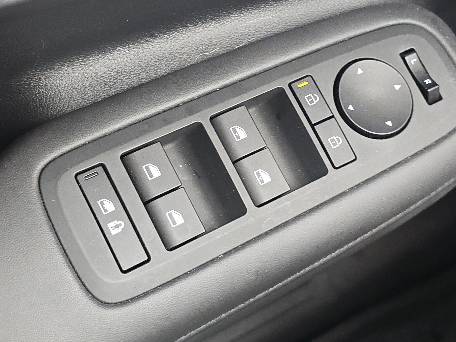 Used 2025 Hyundai Santa Fe XRT image 16