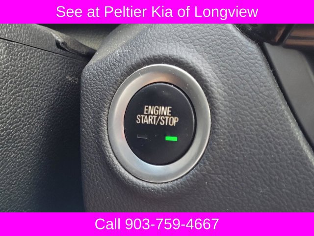 Used 2019 Buick Envision Essence FWD image 31
