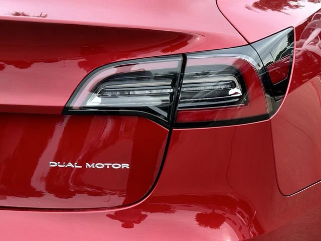 Used 2022 Tesla Model 3 Long Range AWD/4WD image 7