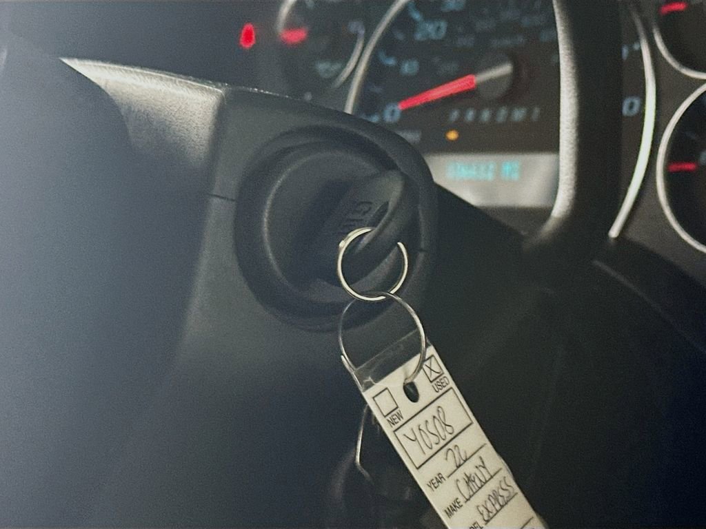 Used 2022 Chevrolet Express 3500 LS image 25