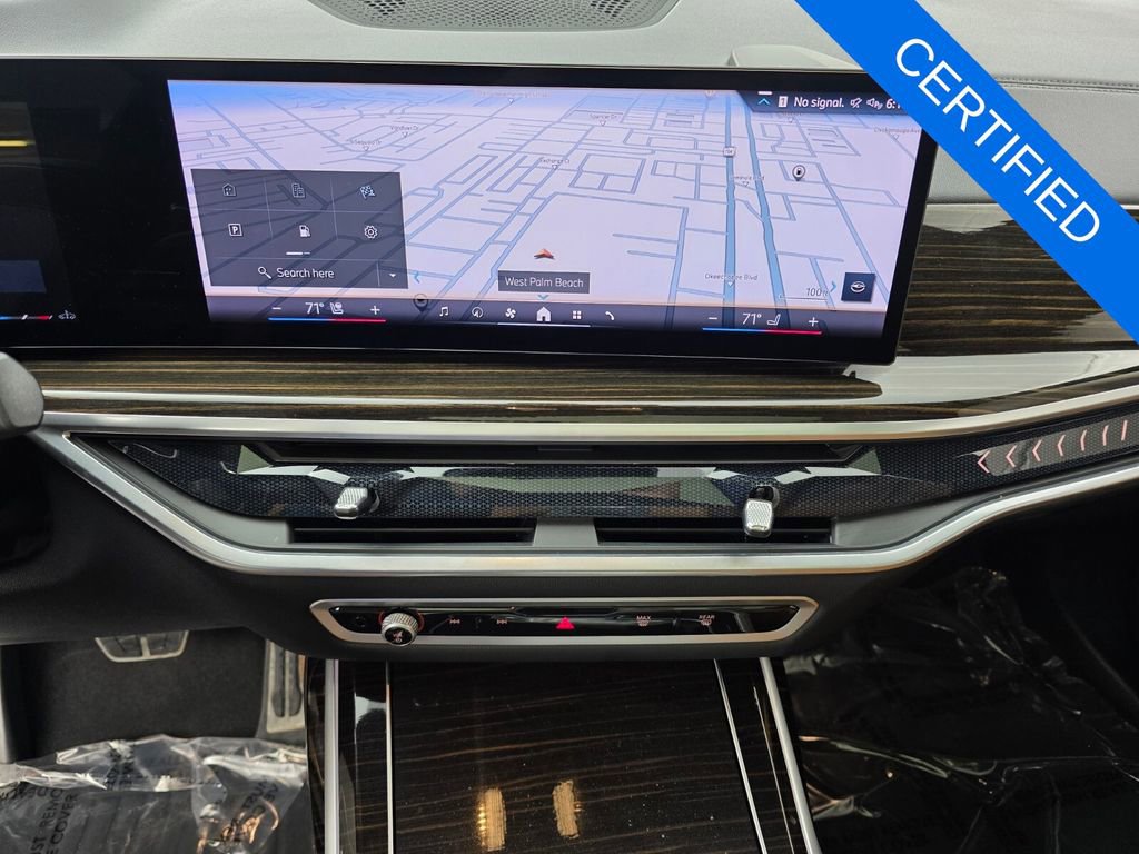 Used 2024 BMW X7 xDrive40i w/ M Sport Package image 24