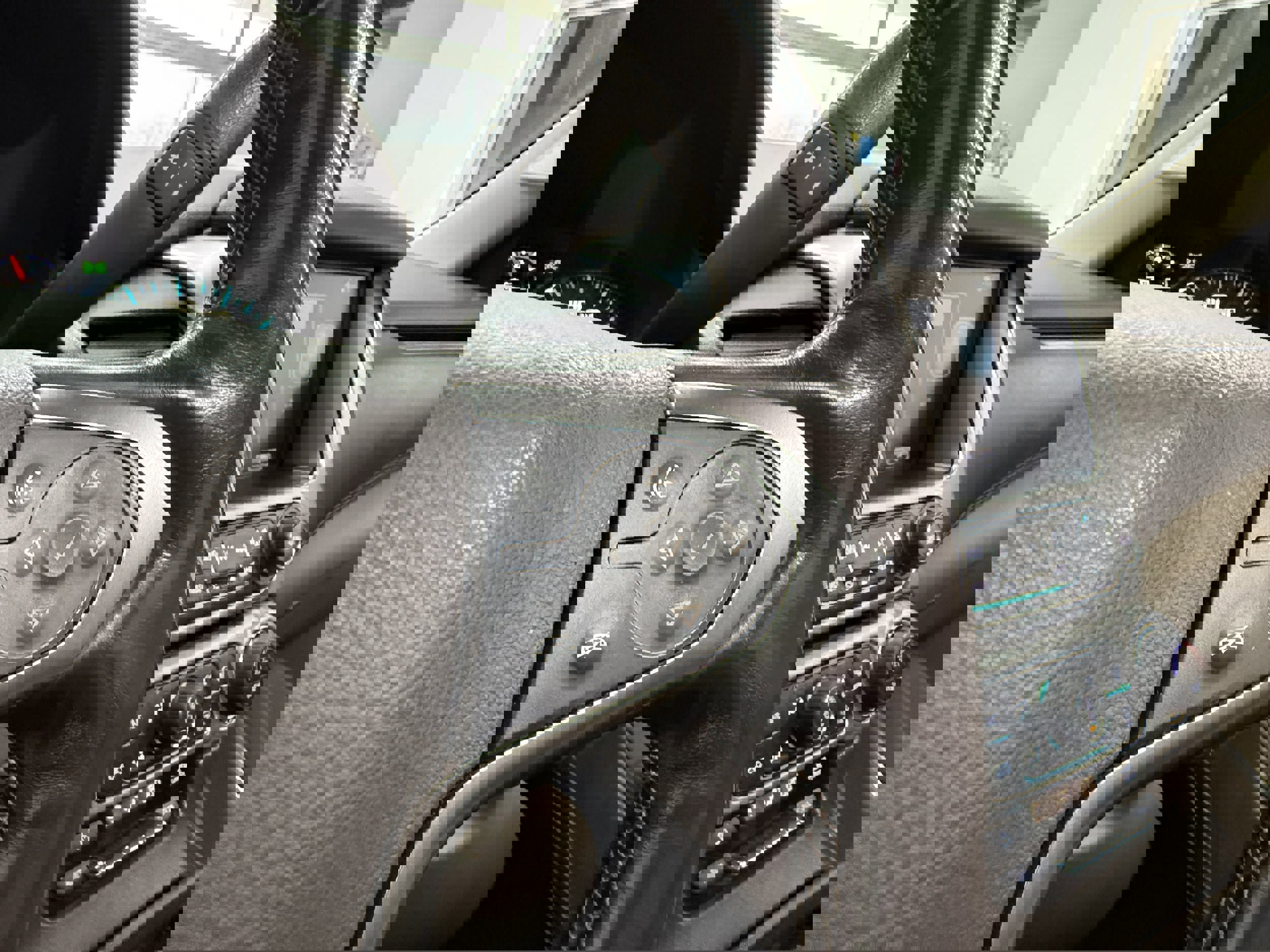 Used 2017 Chevrolet Suburban Premier image 20