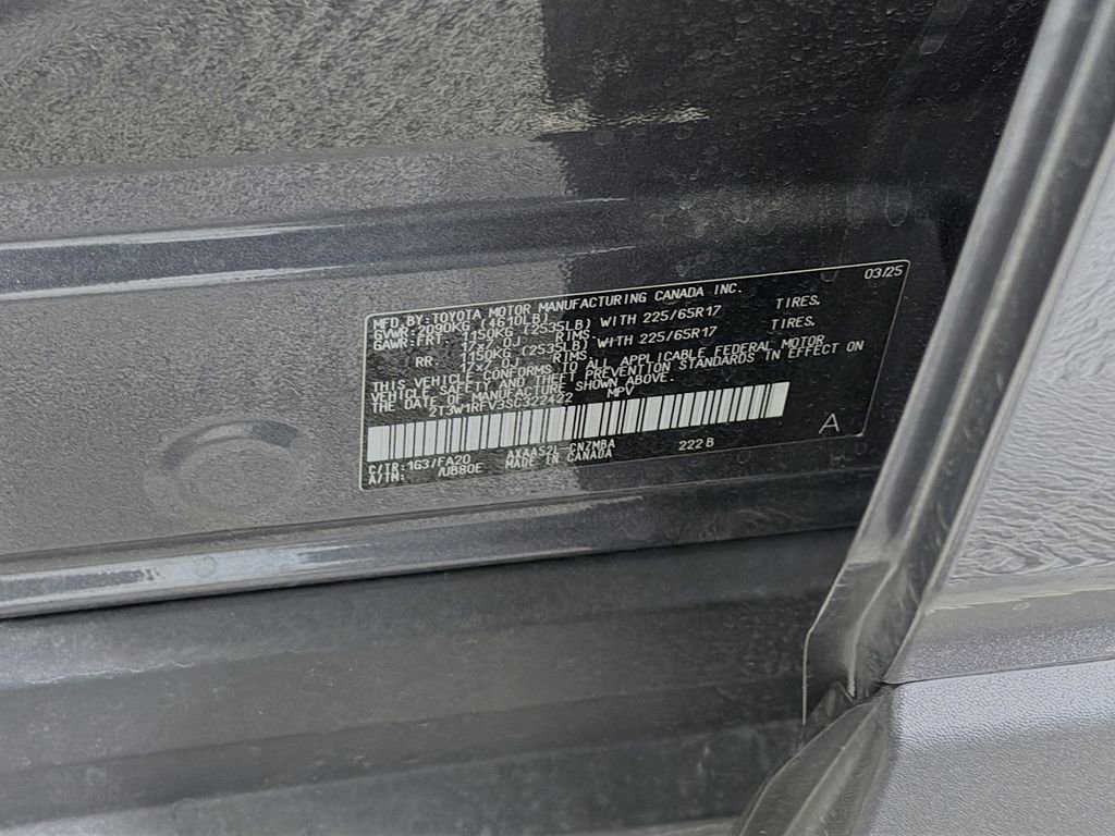 Used 2025 Toyota RAV4 XLE image 31