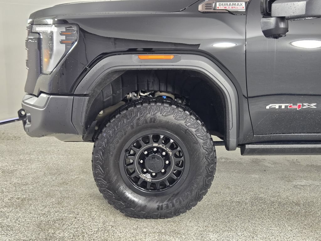 Used 2024 GMC Sierra 2500 AT4X w/ AT4X AEV Edition AWD/4WD image 8