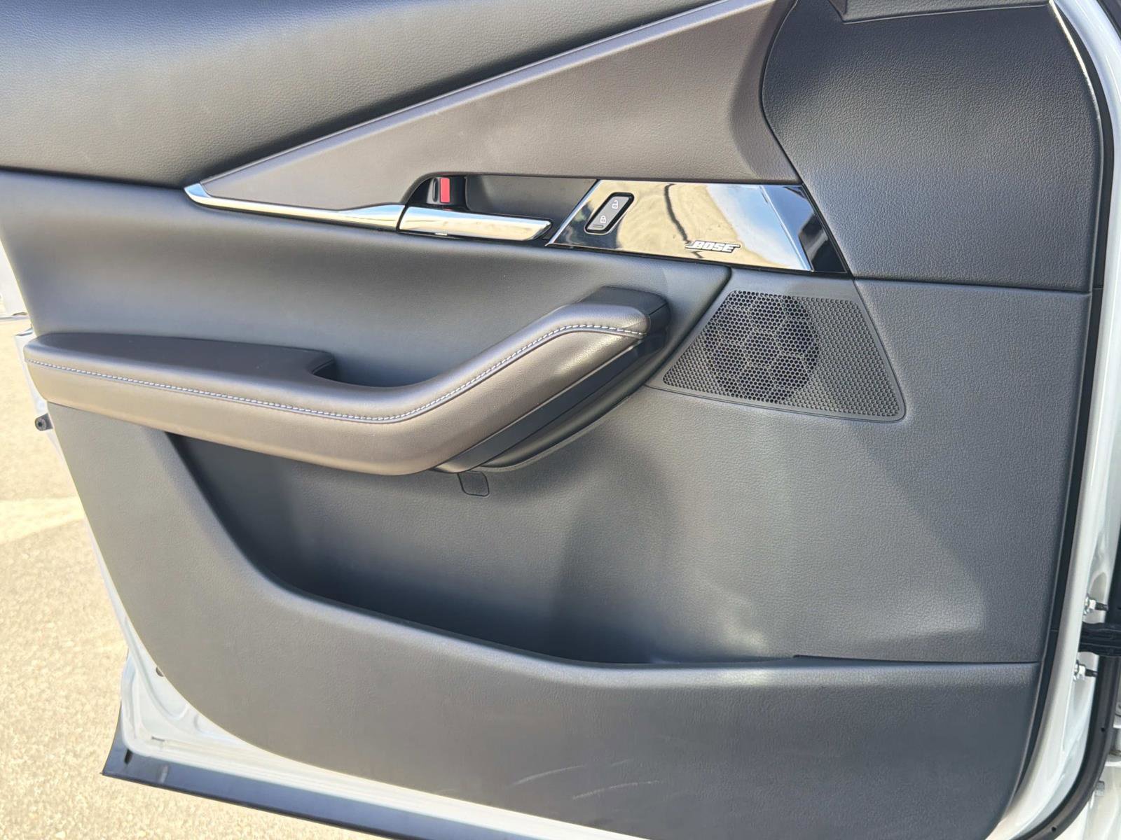 Certified 2025 MAZDA CX-30 AWD 2.5 S w/ Premium Package image 18