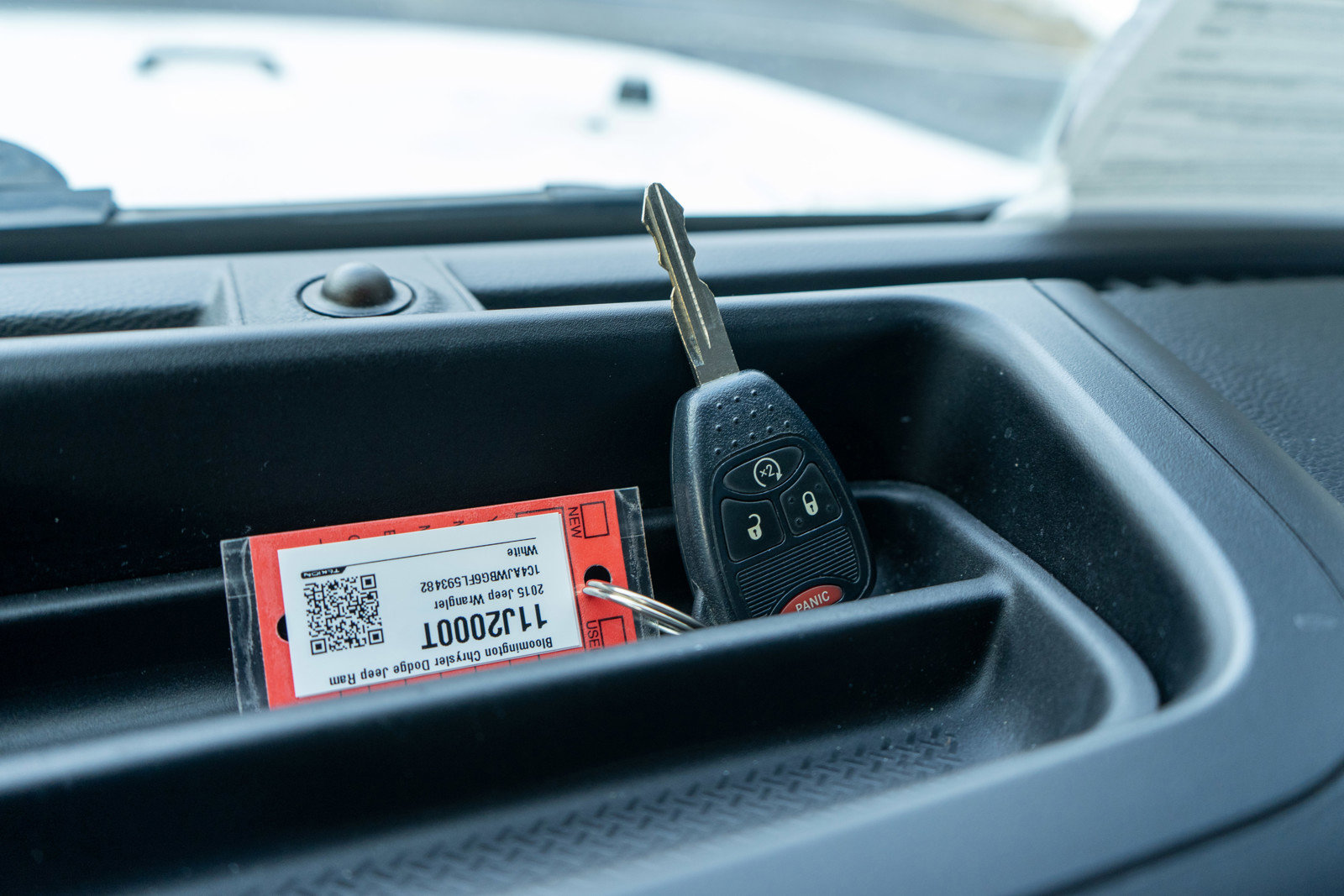 Used 2015 Jeep Wrangler Sahara image 23