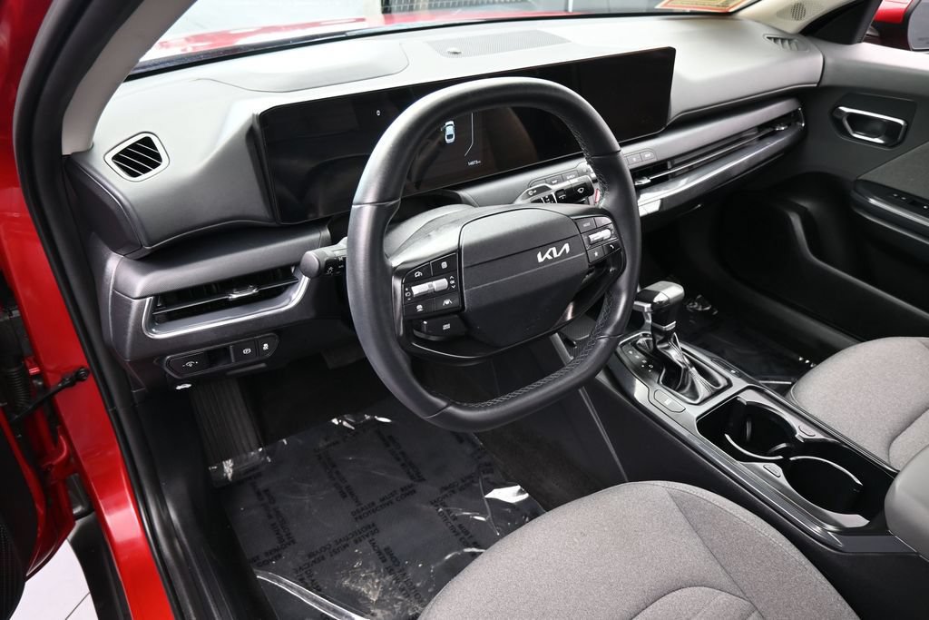 Used 2025 Kia K4 EX FWD image 11