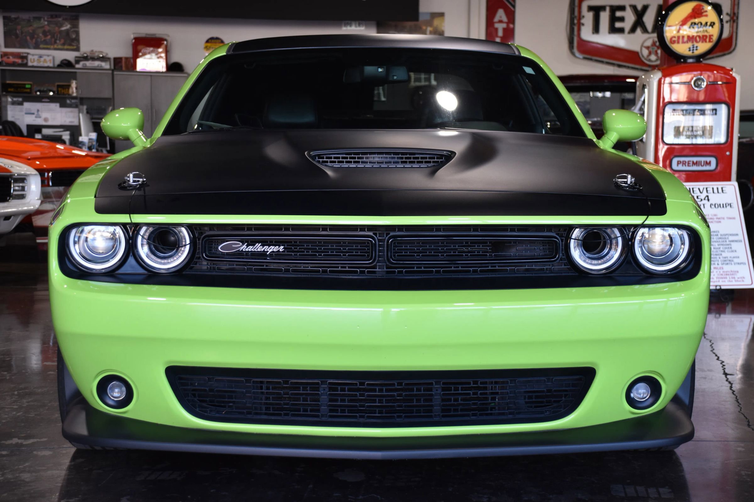 Used 2023 Dodge Challenger R/T w/ T/A Package RWD image 3