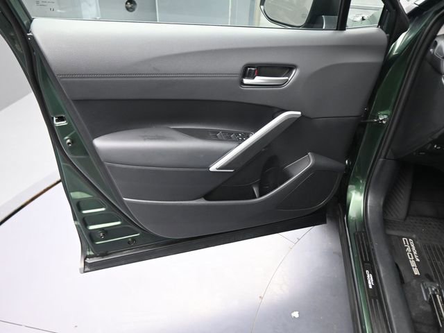 Used 2026 Toyota Corolla Cross XLE w/ Convenience Package image 34