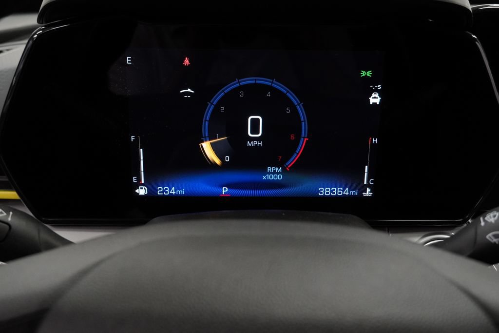 Used 2024 Chevrolet Trax LT w/ Driver Confidence Package FWD image 16