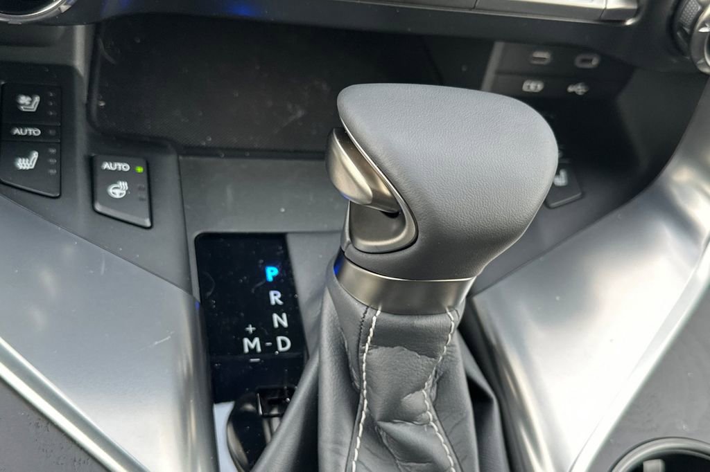 New 2026 Lexus LX 600 4WD w/ Luxury Package image 24