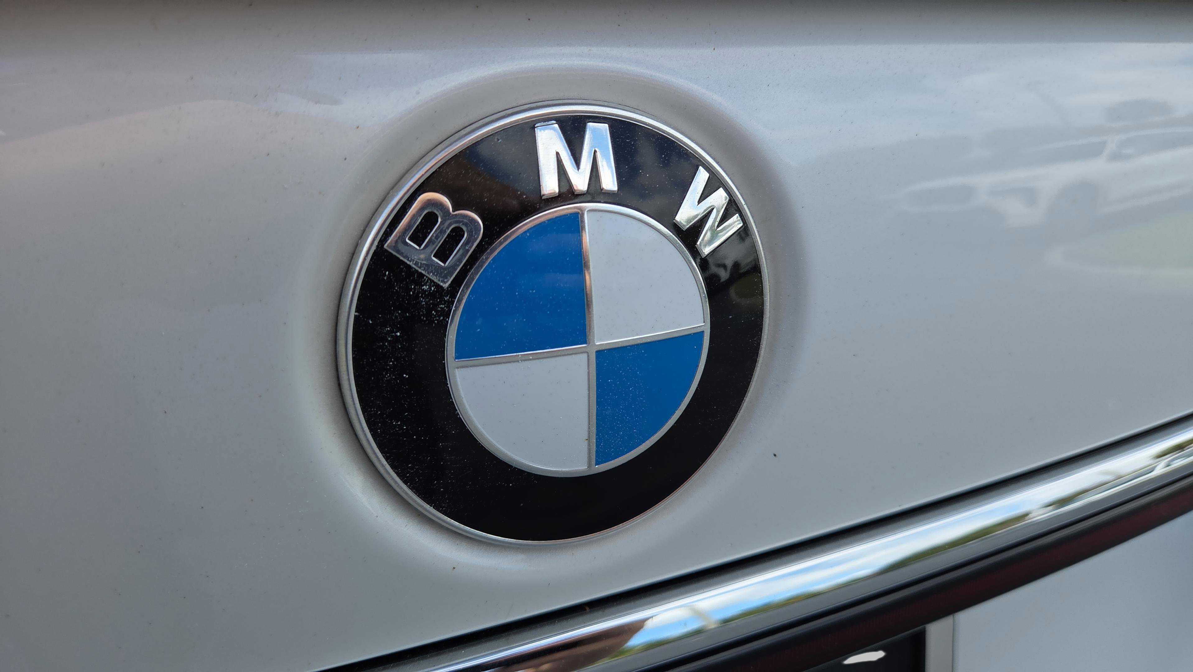 Used 2020 BMW 745e xDrive image 43
