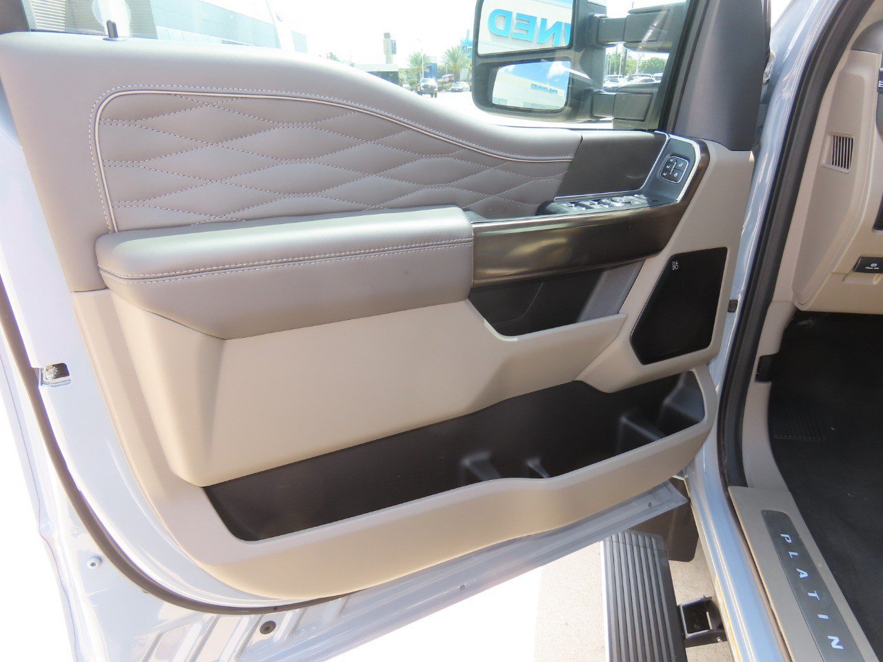 Used 2026 Ford F450 Platinum w/ Platinum Plus Package AWD/4WD image 24