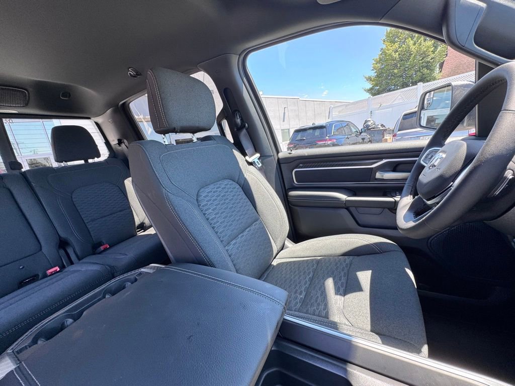 New 2026 RAM 1500 4x4 Crew Cab image 21