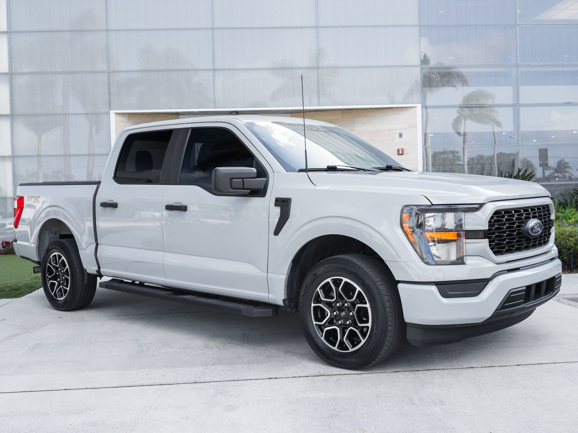 Used 2023 Ford F150 XL w/ STX Appearance Package RWD image 4