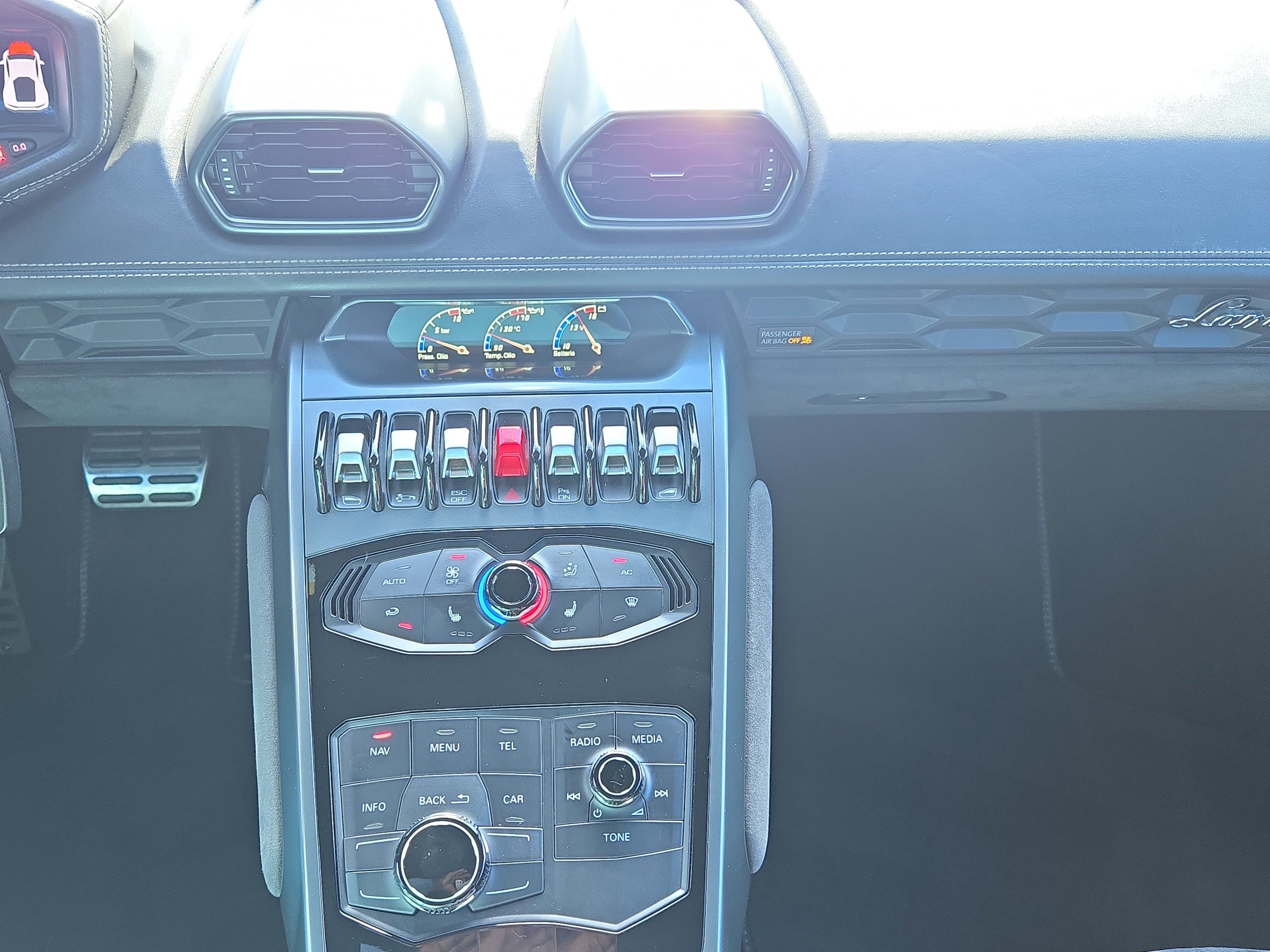 Used 2015 Lamborghini Huracan LP 610-4 image 38