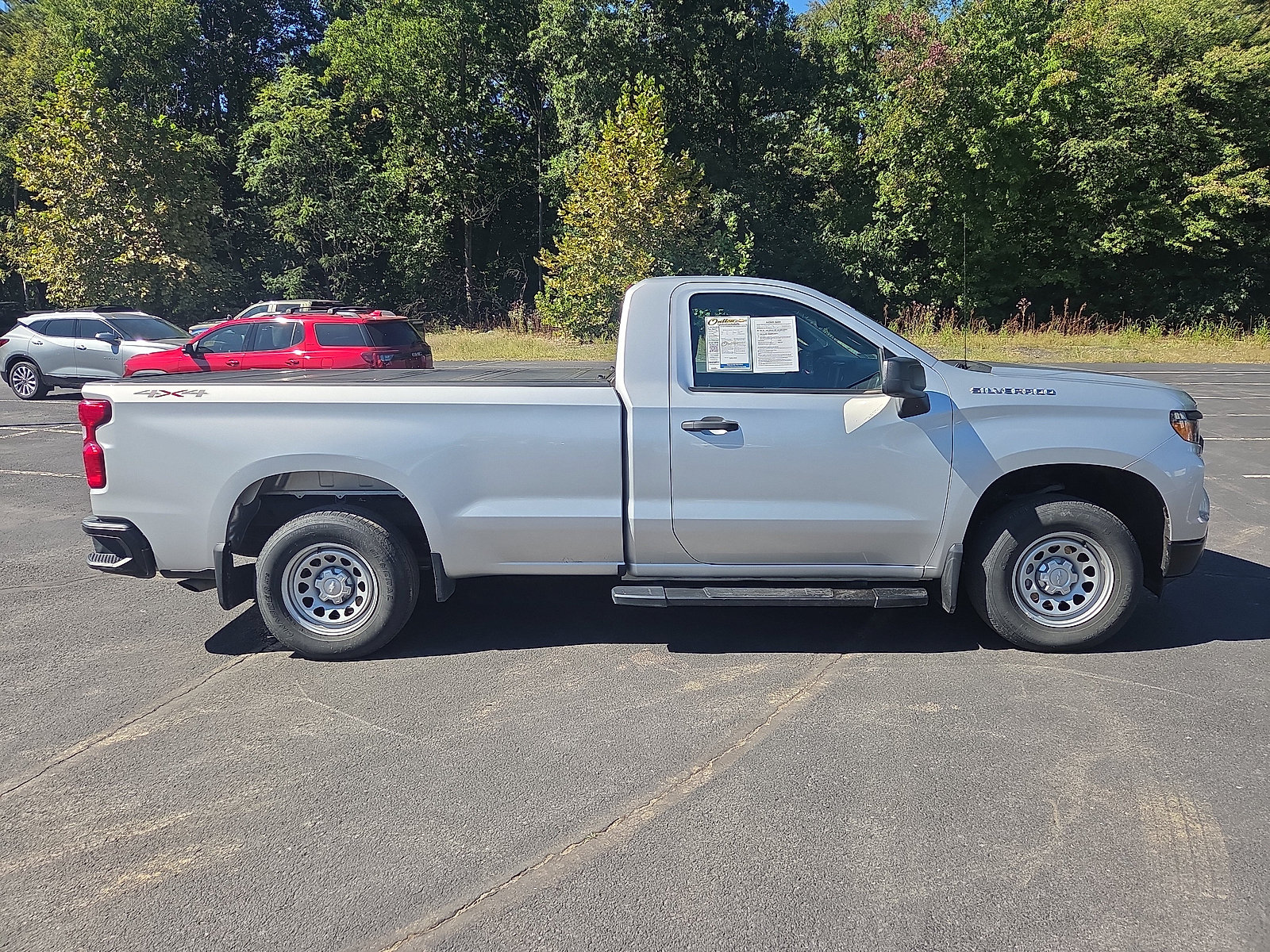 Used 2022 Chevrolet Silverado 1500 W/T AWD/4WD image 2