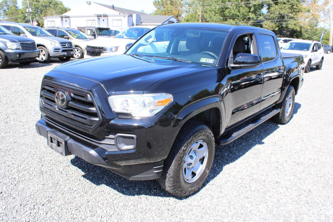 Used 2019 Toyota Tacoma SR w/ SR Convenience Package image 2