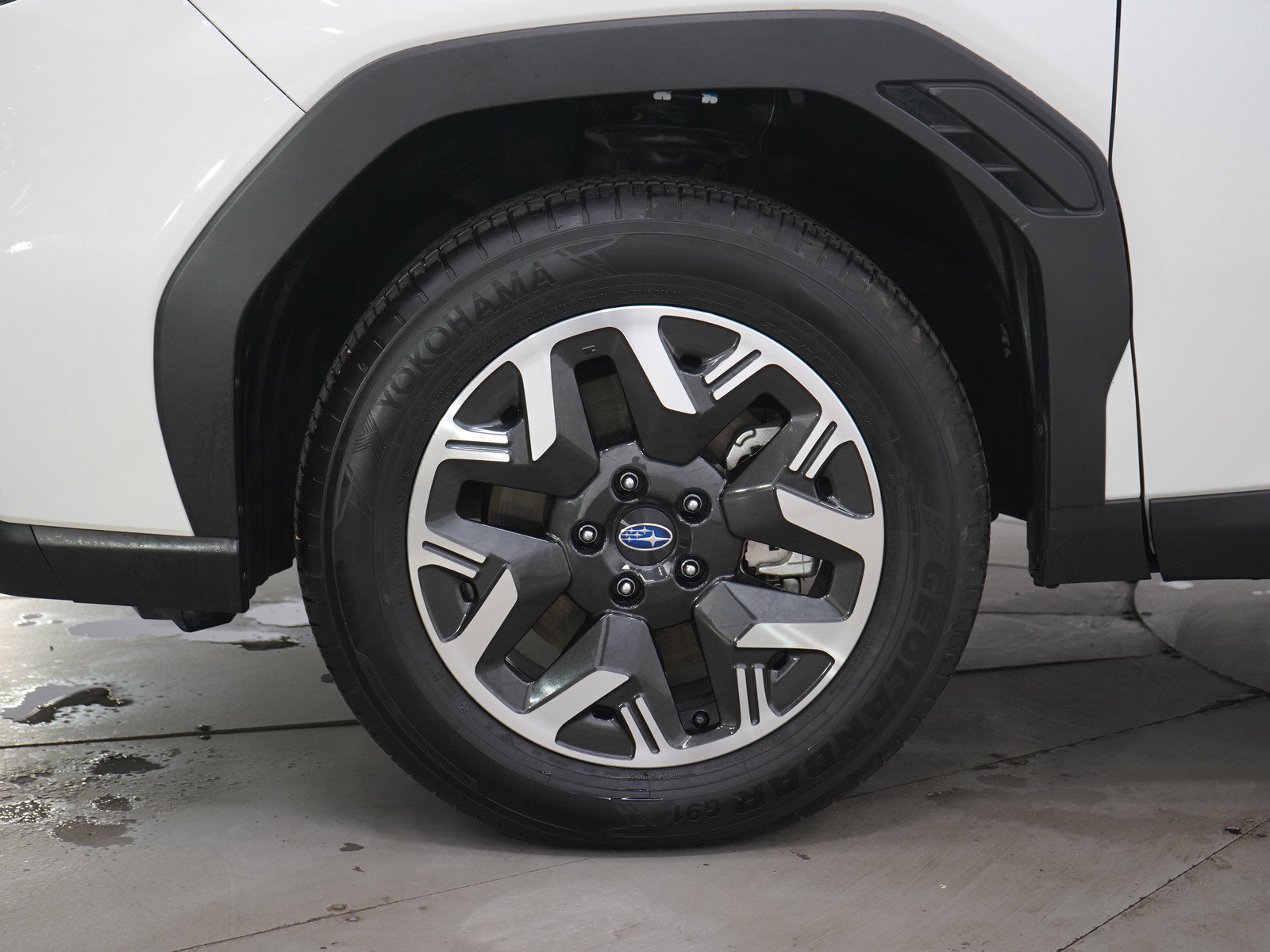 Used 2025 Subaru Forester Premium image 30