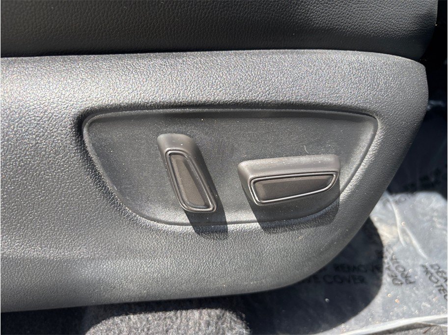 Used 2021 Toyota Highlander Limited FWD image 48