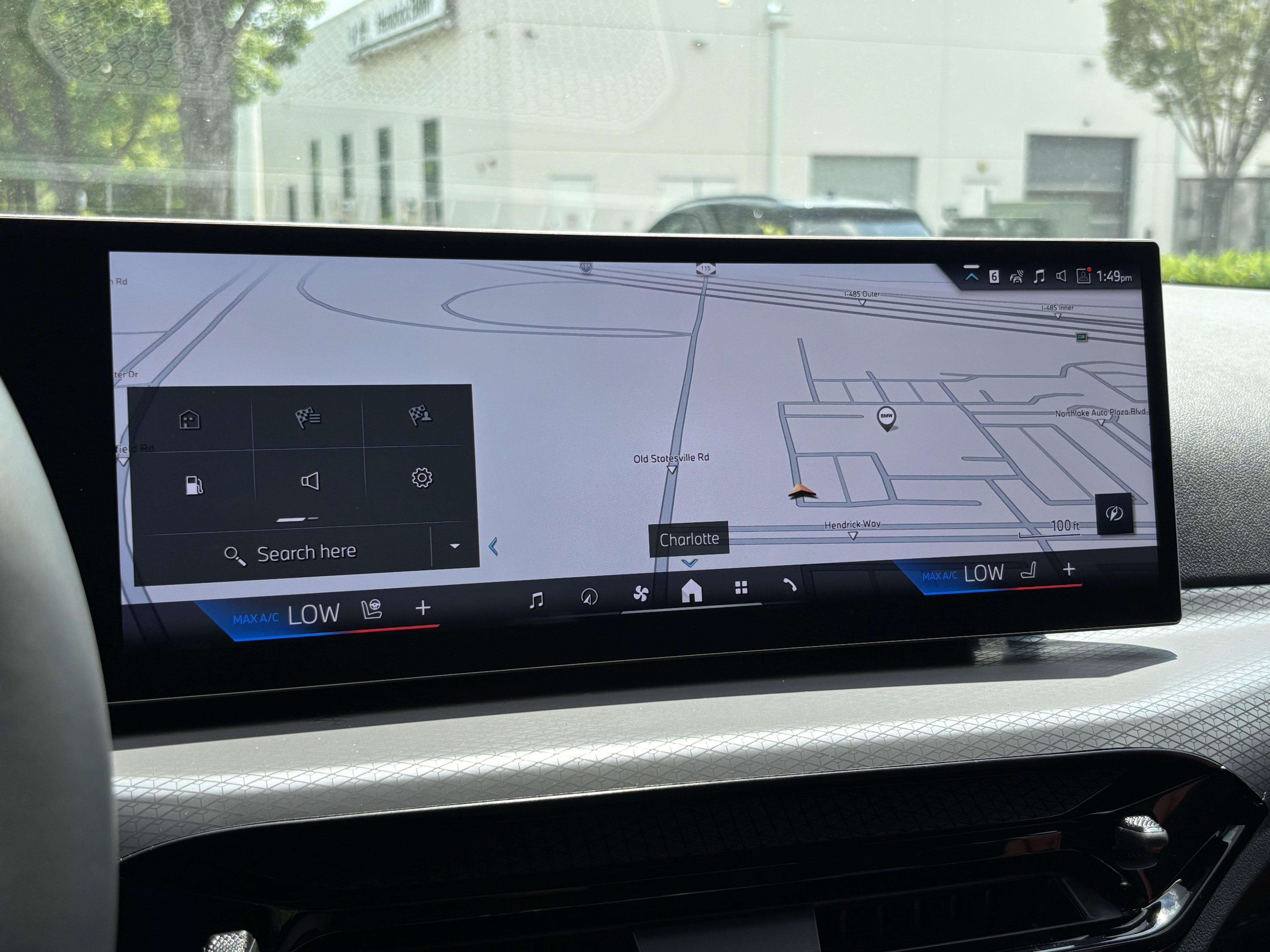 Used 2025 BMW 230i Coupe w/ M Sport Package image 28