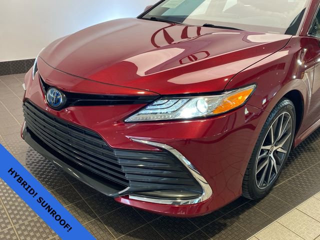 Used 2022 Toyota Camry XLE w/ Cold Weather Package FWD image 7