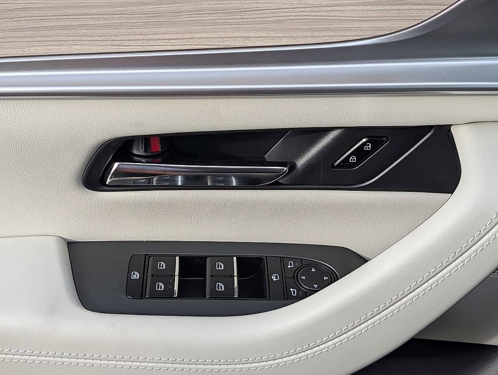 New 2026 MAZDA CX-90 Plug-In Hybrid w/ Premium Plus image 28