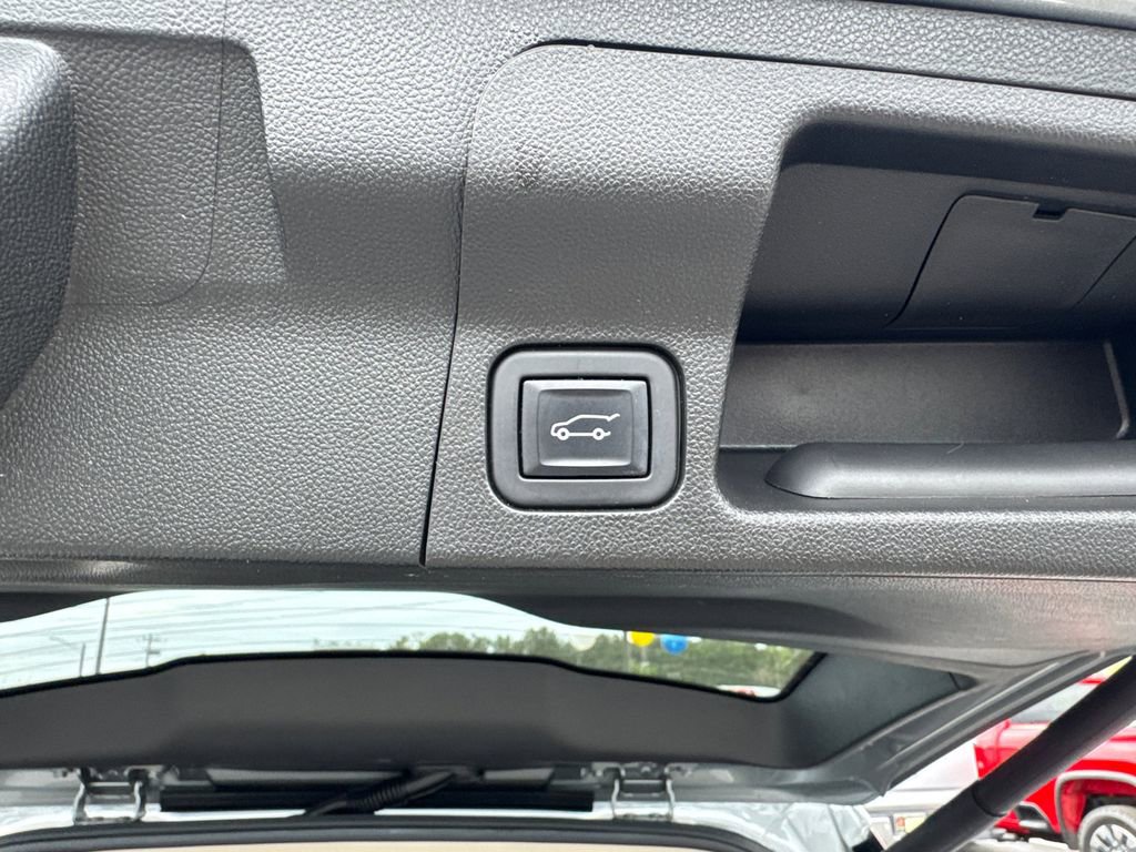 Used 2023 GMC Acadia Denali w/ Denali Technology Package image 20