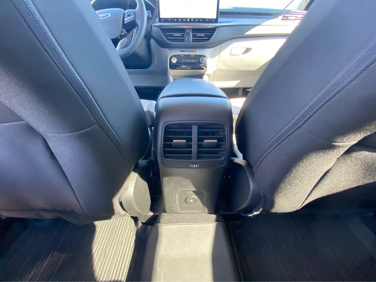 Used 2023 Ford Escape Active w/ Tech Pack #2 AWD/4WD image 18