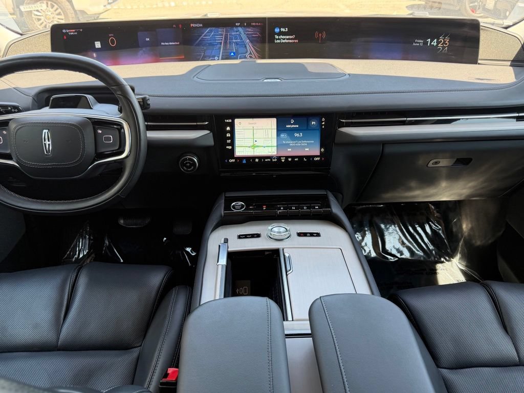 Used 2025 Lincoln Navigator Reserve AWD/4WD image 29