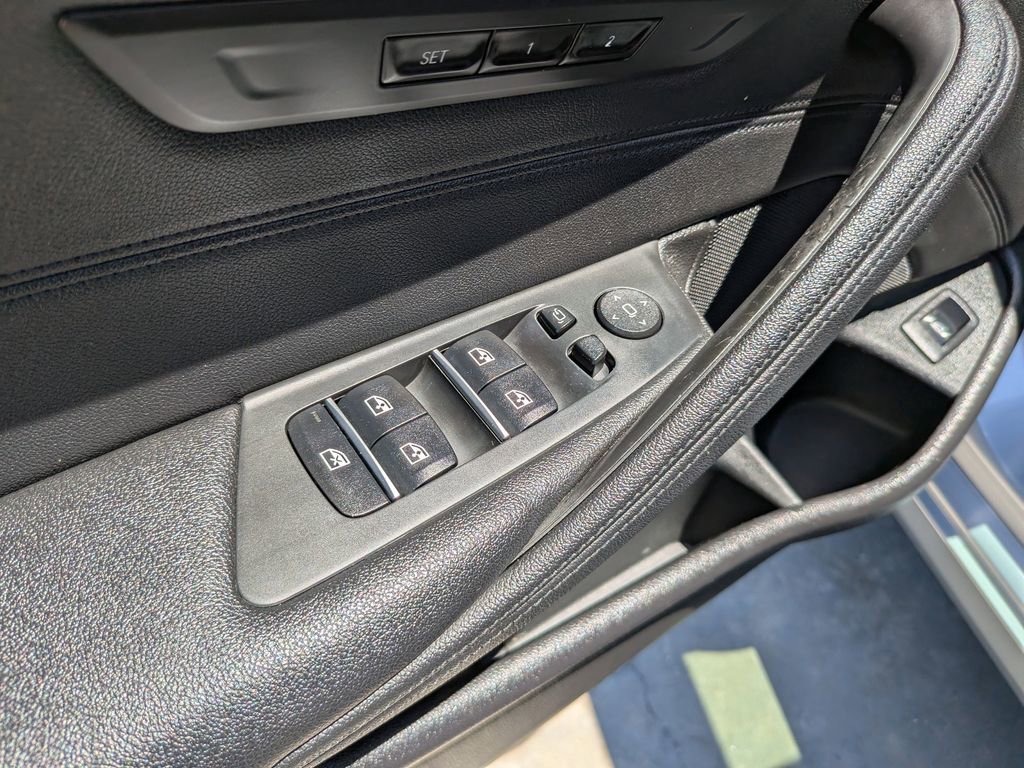 Used 2019 BMW 530i w/ Premium Package RWD image 20