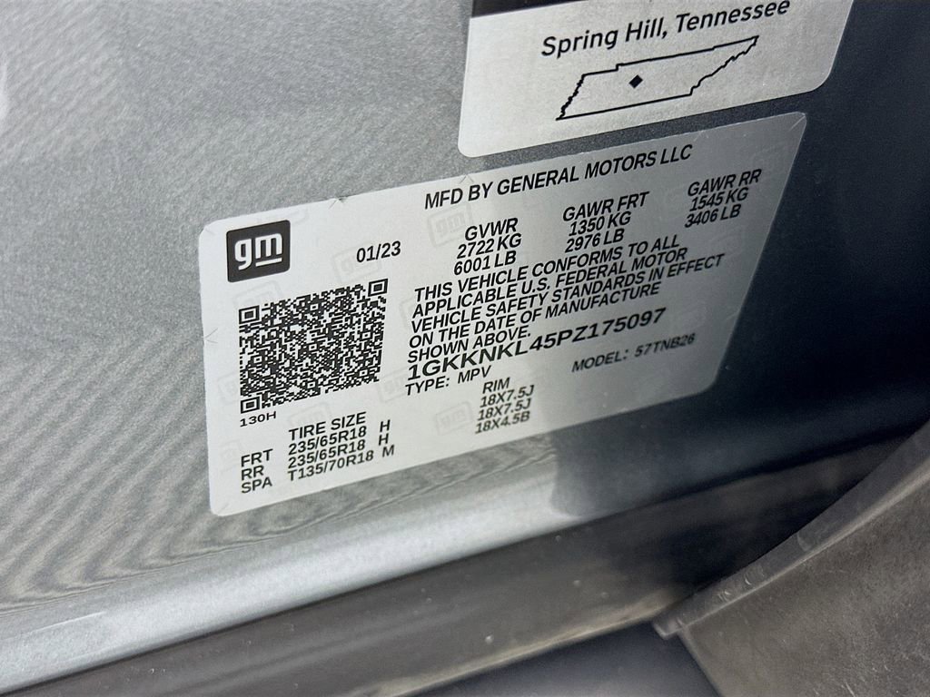 Used 2023 GMC Acadia SLE w/ Driver Convenience Package FWD image 33