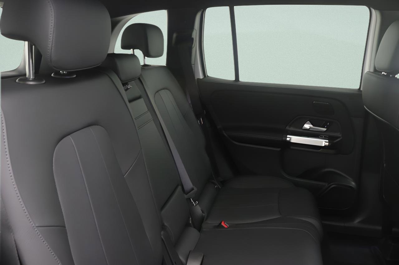 Certified 2026 Mercedes-Benz GLB 250 image 28