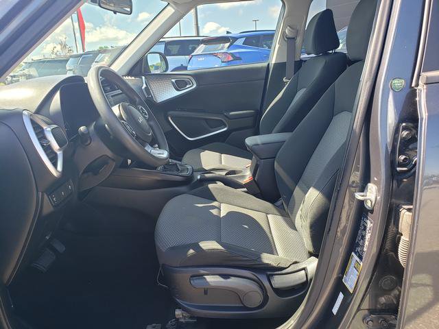 Certified 2022 Kia Soul LX FWD image 11