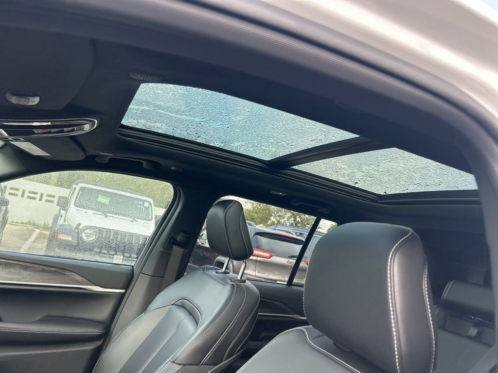 New 2026 Jeep Grand Cherokee Limited image 10