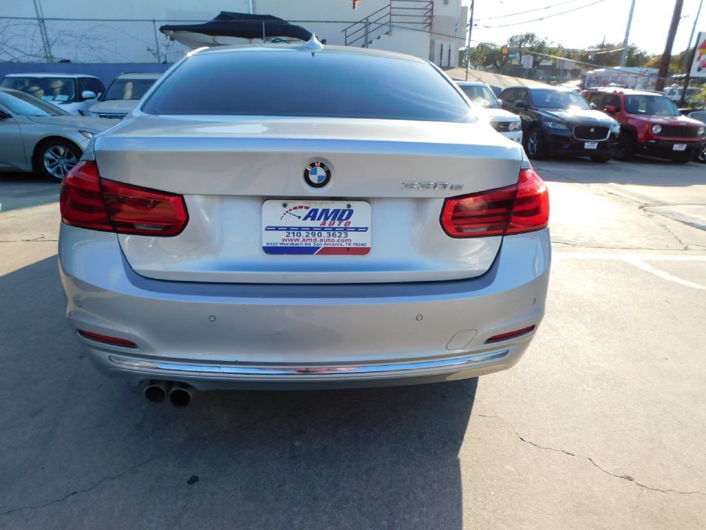Used 2017 BMW 330e RWD image 6