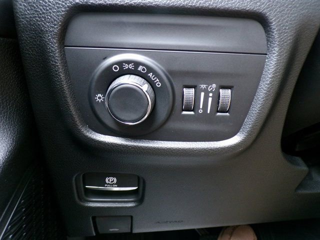 New 2026 Jeep Grand Cherokee Altitude AWD/4WD image 22