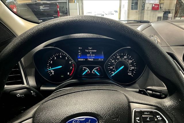 Used 2017 Ford Escape SE w/ Equipment Group 201A FWD image 12